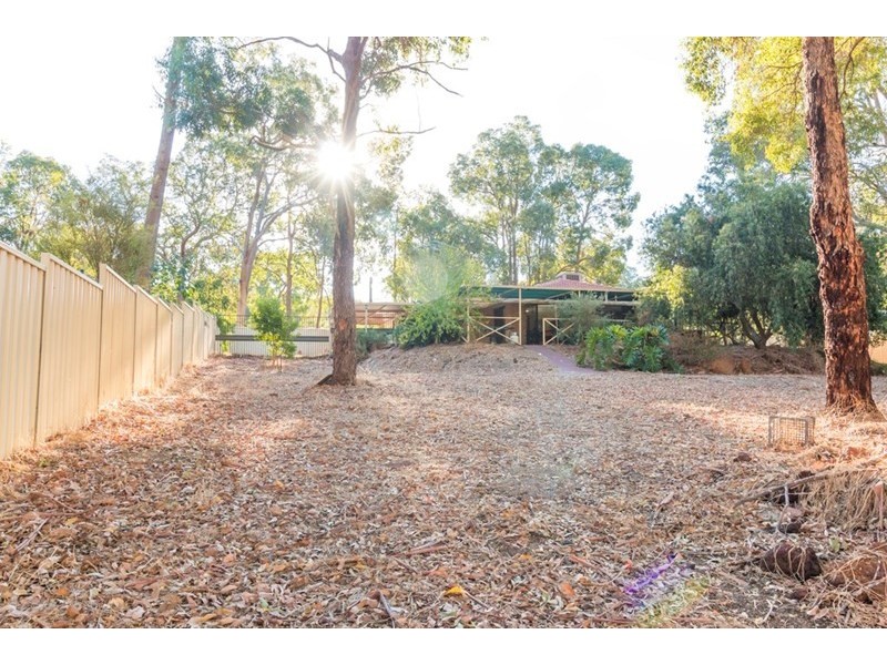 20 WHITE Street, Mount Helena WA 6082