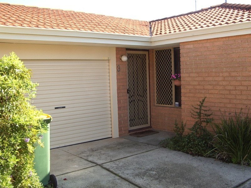 3/1 Park Road, Midvale WA 6056