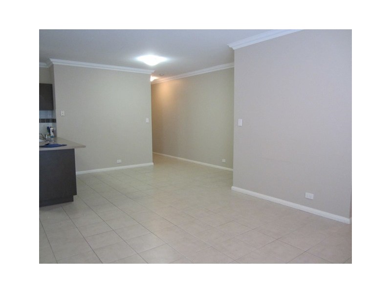 2/24 Cope Street, Midland WA 6056