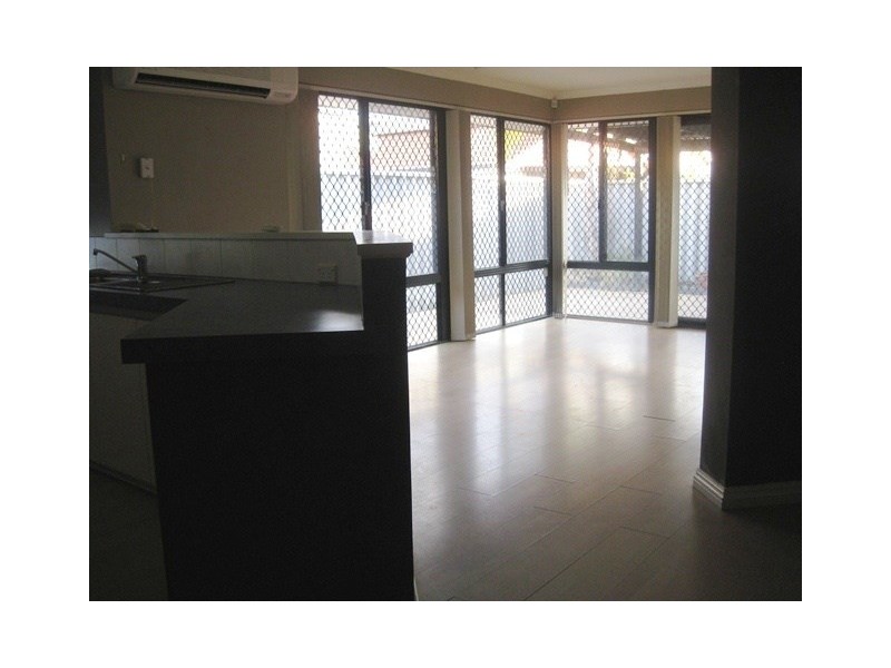 4 Love Street, Cloverdale WA 6105