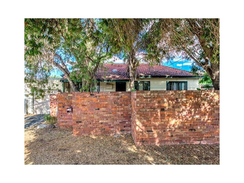 224 Scott Street, Cloverdale WA 6105