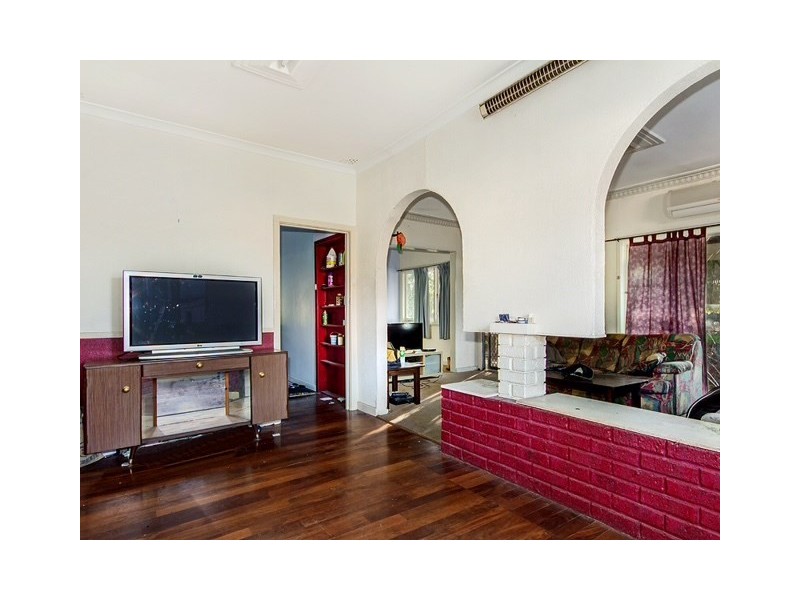 224 Scott Street, Cloverdale WA 6105