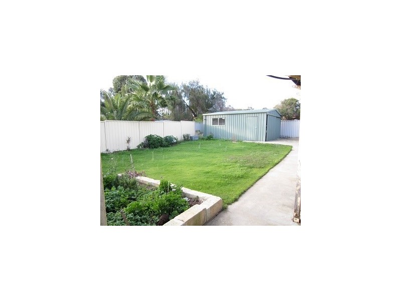 35 Lewis Jones Cross, Stratton WA 6056