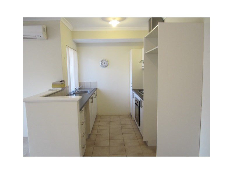 2/26 Mathoura Street, Midland WA 6056