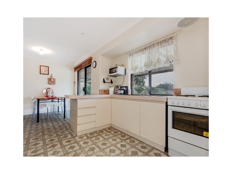 117 Blackadder Road, Swan View WA 6056
