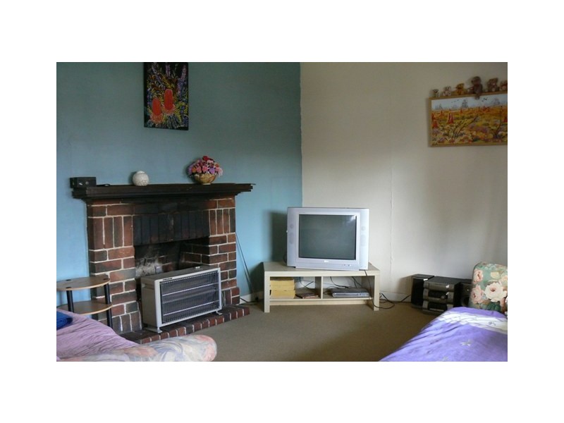 24 Ewart Street, Midvale WA 6056