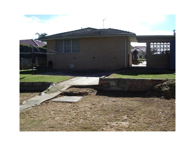 1 Violet Street, Middle Swan WA 6056