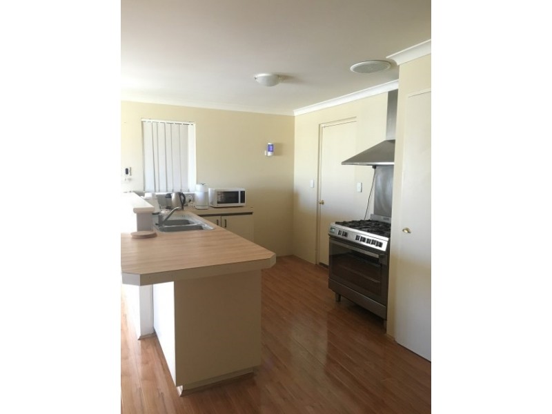 51 Lombardy Crescent, Caversham WA 6055