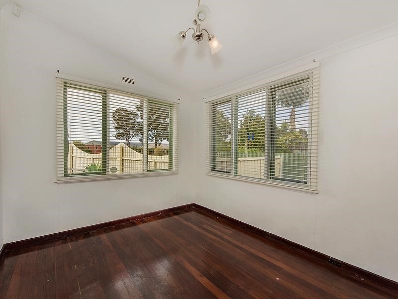 8 Francis Street, Middle Swan WA 6056
