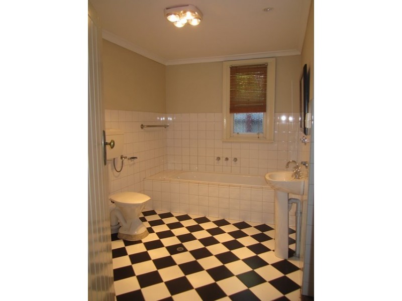 30 Viveash Road, Middle Swan WA 6056