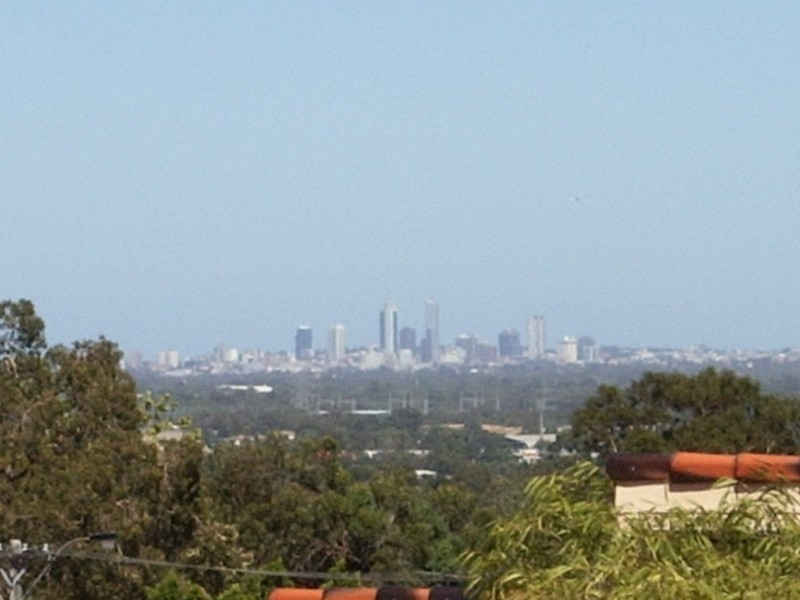 40 Tunnel Road, Swan View WA 6056