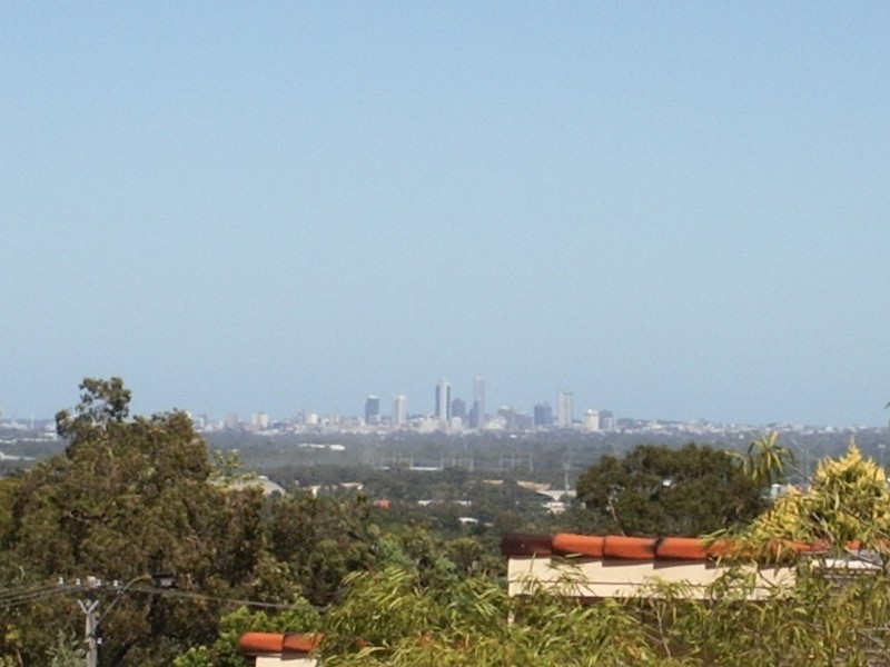 40 Tunnel Road, Swan View WA 6056