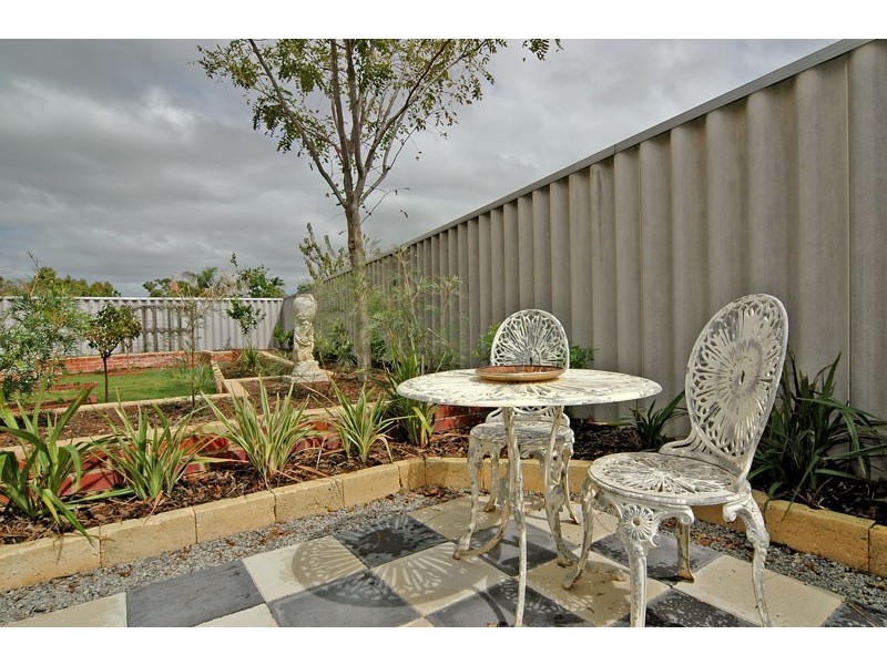 65 Stratton Boulevard, Stratton WA 6056