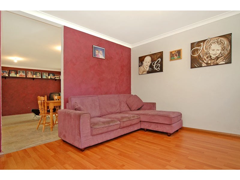 9 Chungking Grove, Stratton WA 6056
