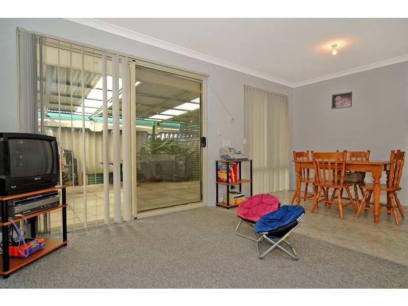 9 Chungking Grove, Stratton WA 6056
