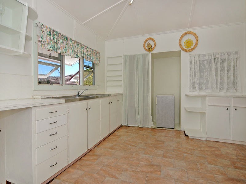 36 Marlboro Road, Swan View WA 6056