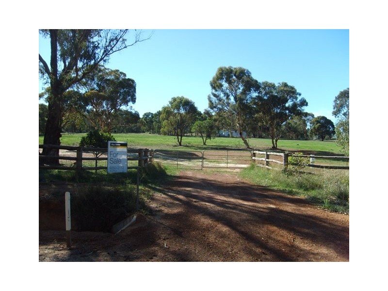 24 Teatree Road, Bindoon WA 6502