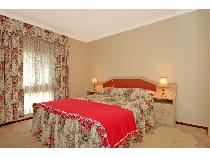 16 Baileys Retreat, Morley WA 6062