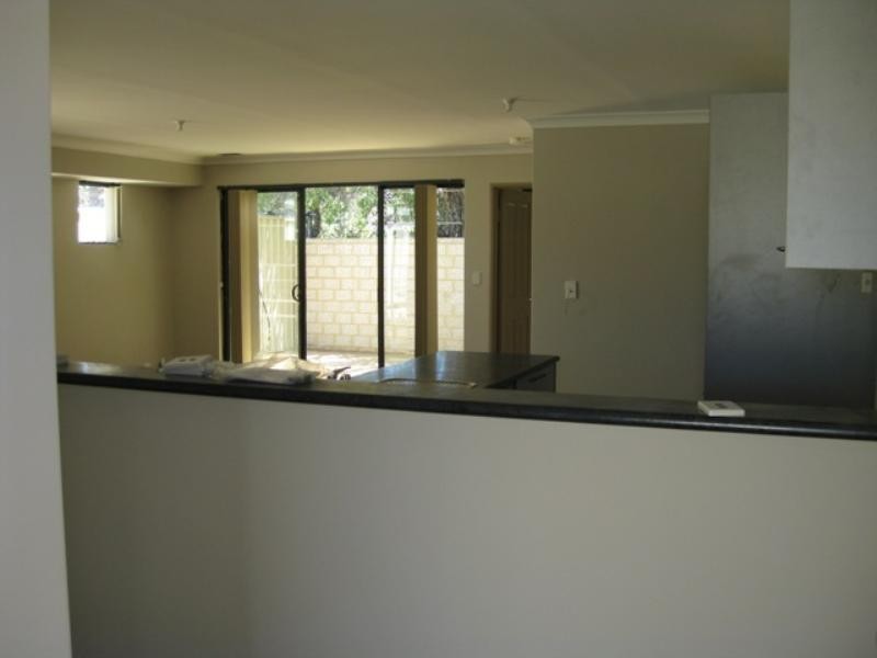 4/111 Ferguson Street, Midland WA 6056