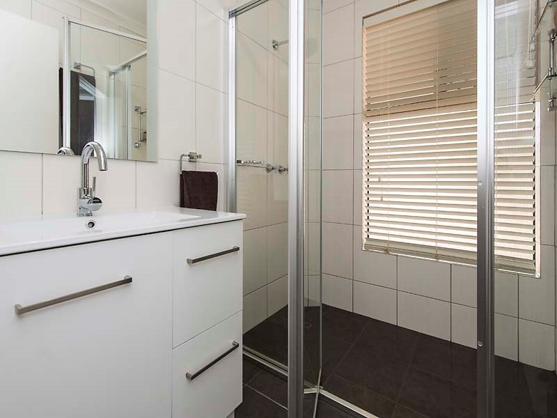 1 Summit Grove, Swan View WA 6056