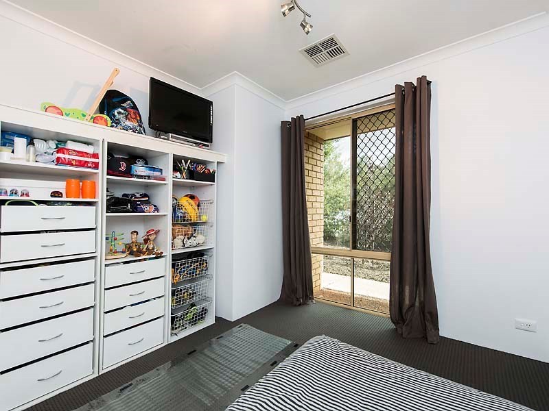 1 Summit Grove, Swan View WA 6056