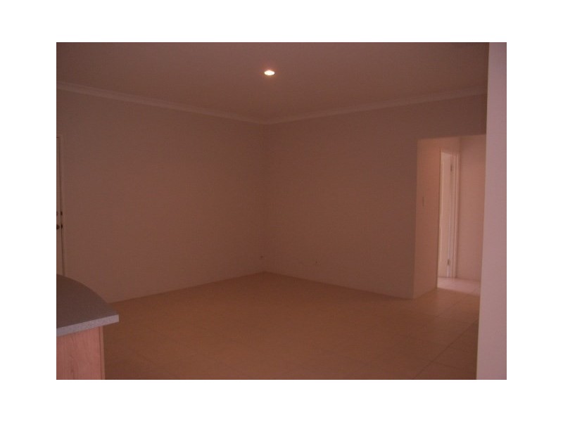 9C Charles East Street, Midland WA 6056