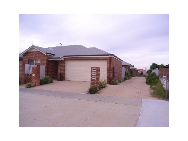 9C Charles East Street, Midland WA 6056