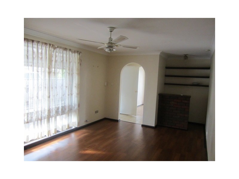 13 Beaconsfield Avenue, Midvale WA 6056