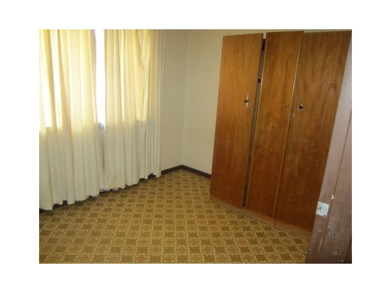 13 Beaconsfield Avenue, Midvale WA 6056