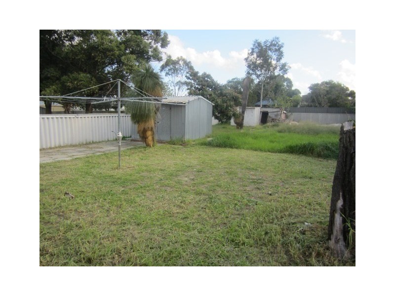 13 Beaconsfield Avenue, Midvale WA 6056