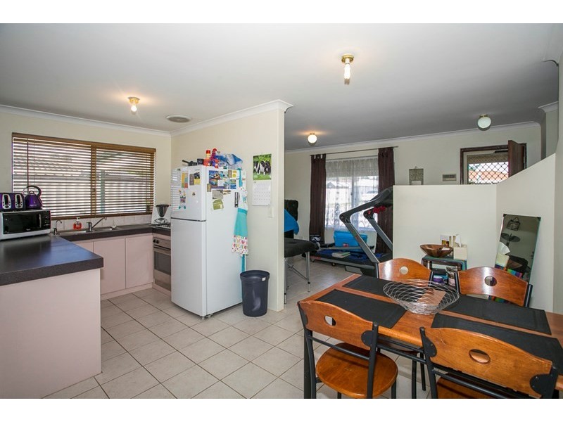 17 Borah Court, Caversham WA 6055