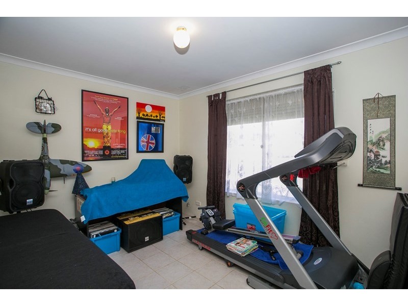 17 Borah Court, Caversham WA 6055