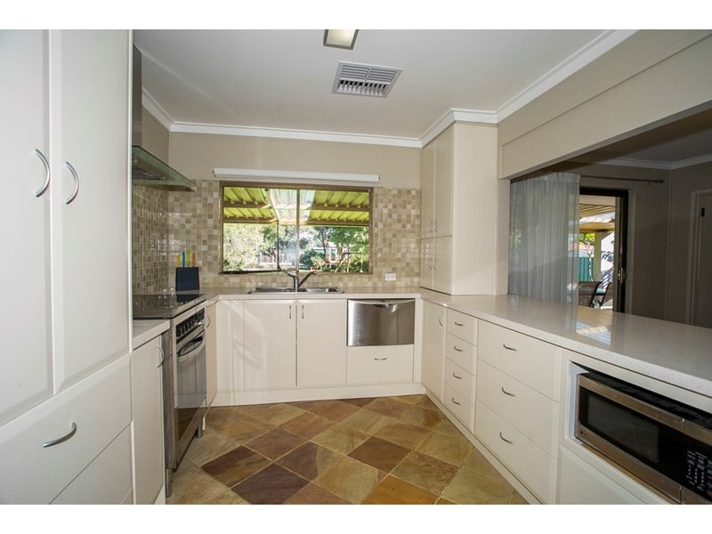 4 Mary Street, Hazelmere WA 6055