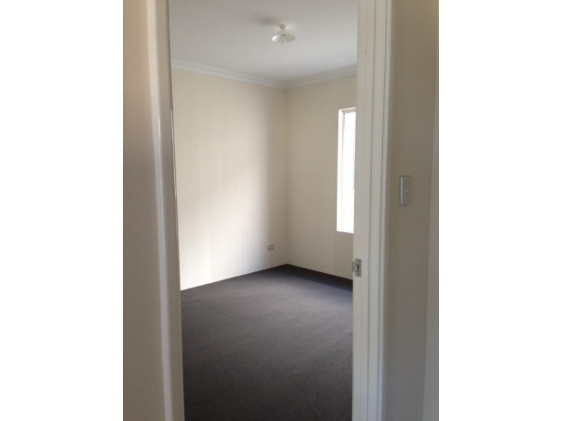 Unit 2, 2 Frost Street, Swan View WA 6056