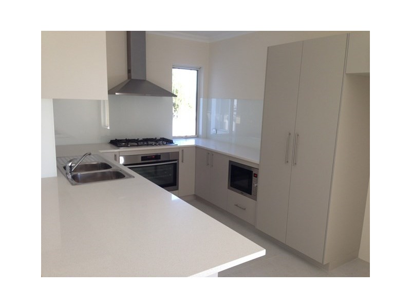 Unit 3, 2 Frost Street, Swan View WA 6056