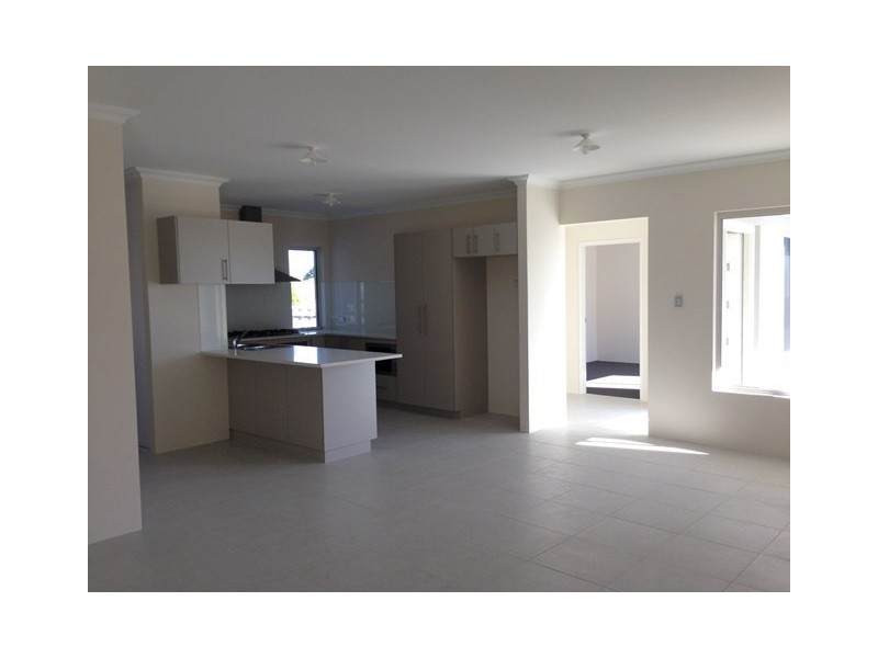 Unit 3, 2 Frost Street, Swan View WA 6056