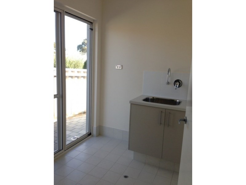 Unit 3, 2 Frost Street, Swan View WA 6056