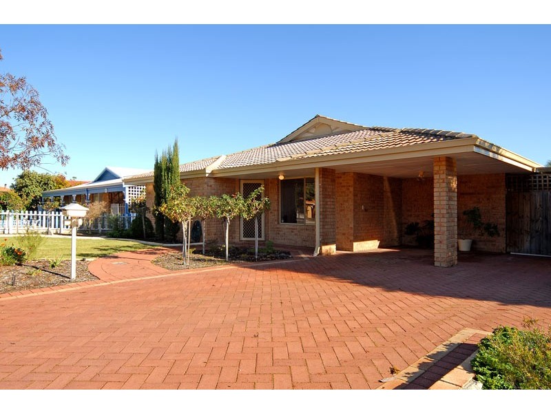 13 Wade Square, Stratton WA 6056