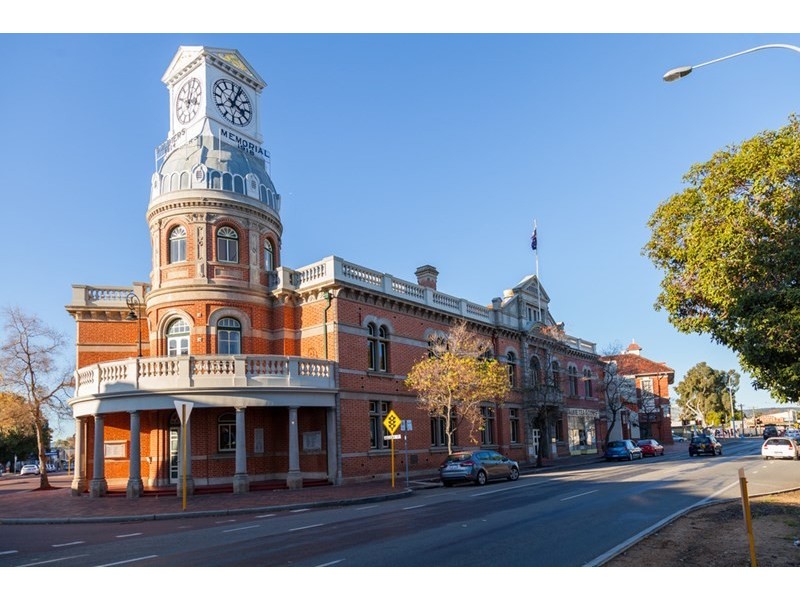 9 and 11 Beaconsfield Avenue, Midvale WA 6056