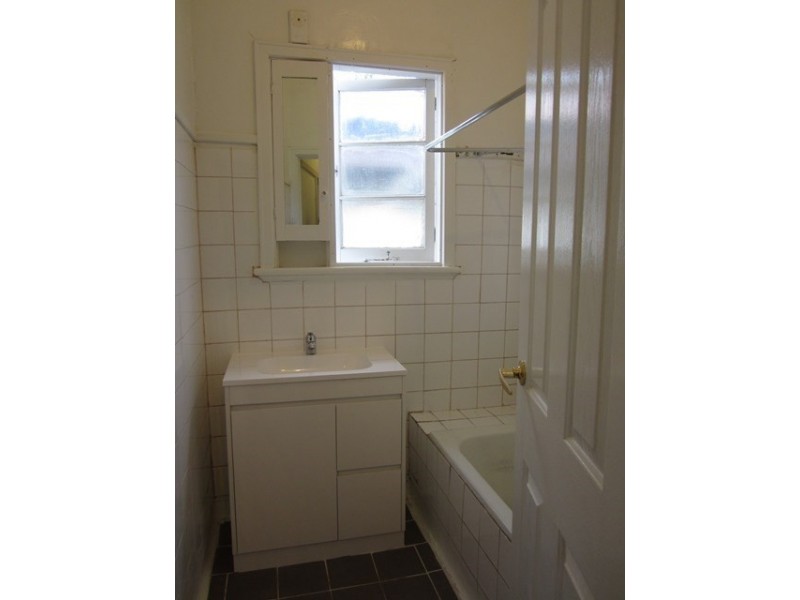 14 Hooley Road, Midvale WA 6056