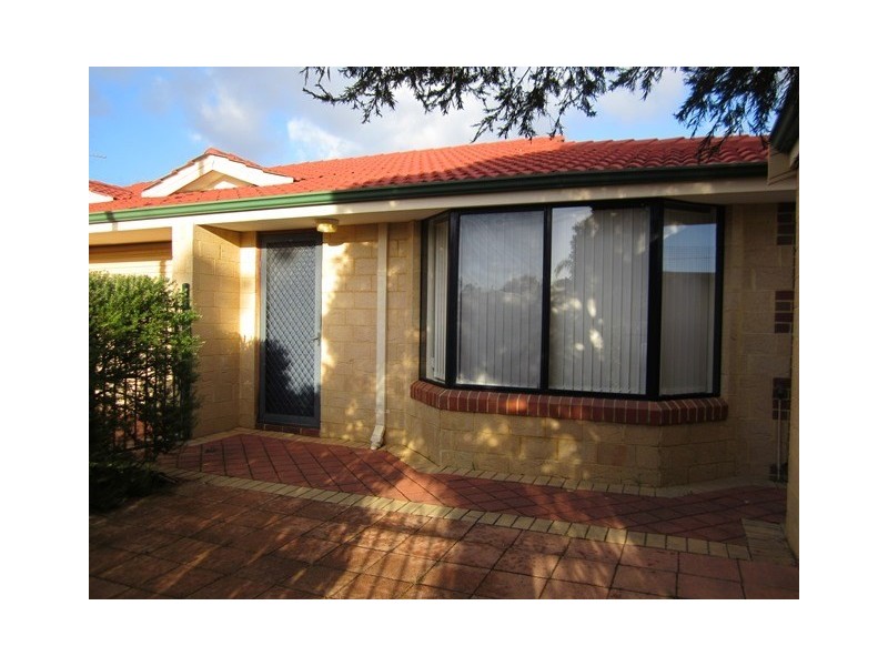 12A Templeman Place, Midland WA 6056