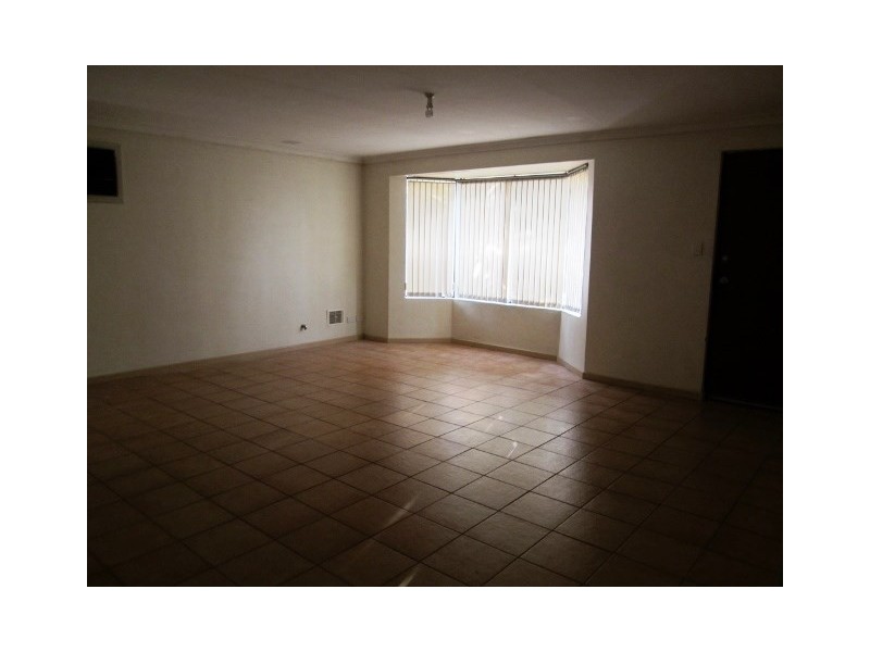 12A Templeman Place, Midland WA 6056