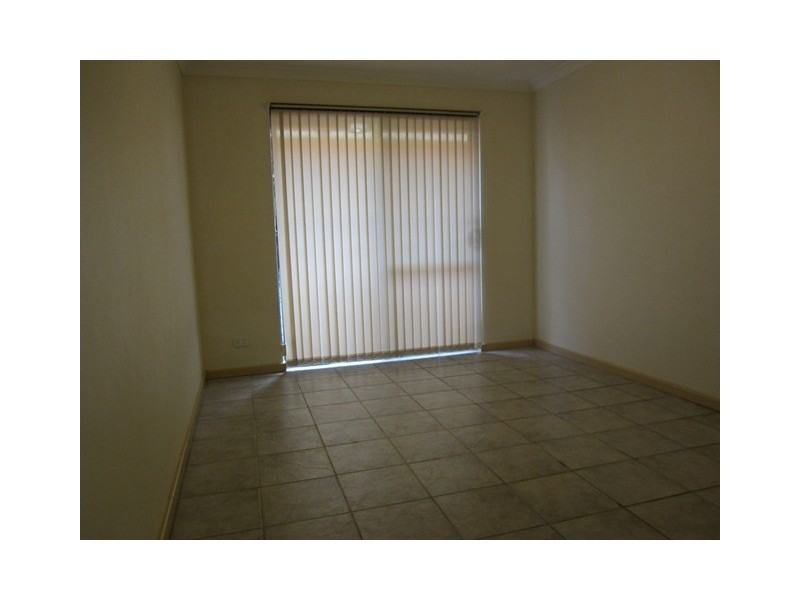 12A Templeman Place, Midland WA 6056