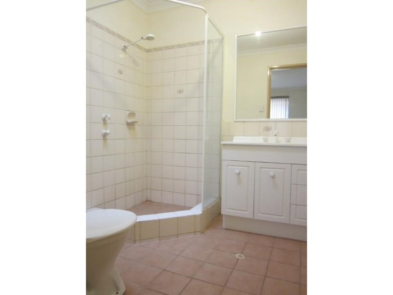 12A Templeman Place, Midland WA 6056