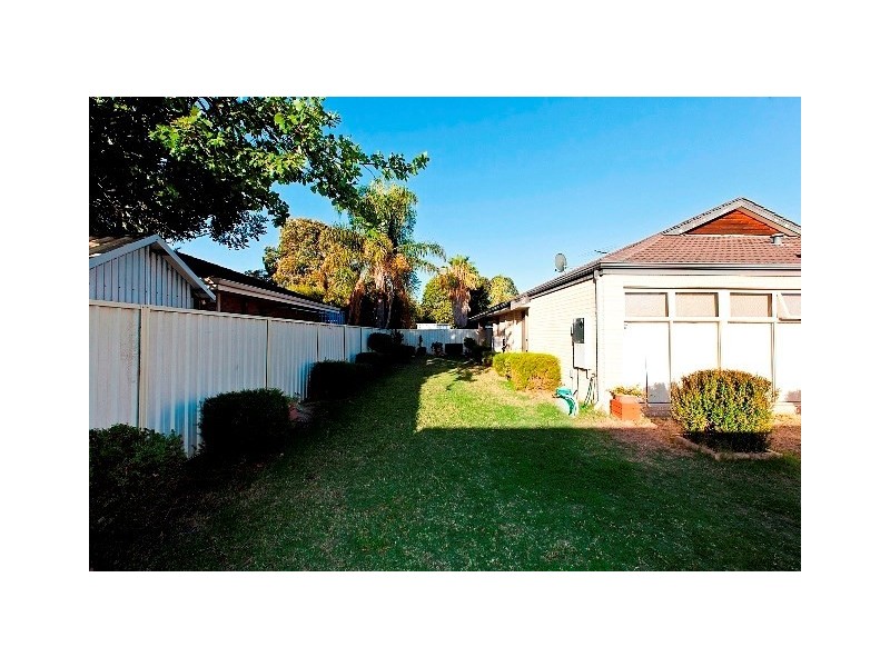 6a Wellaton Street, Midvale WA 6056