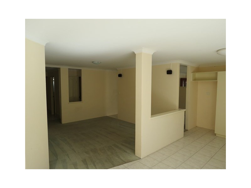 38 Fringe Lily Crescent, Ellenbrook WA 6069