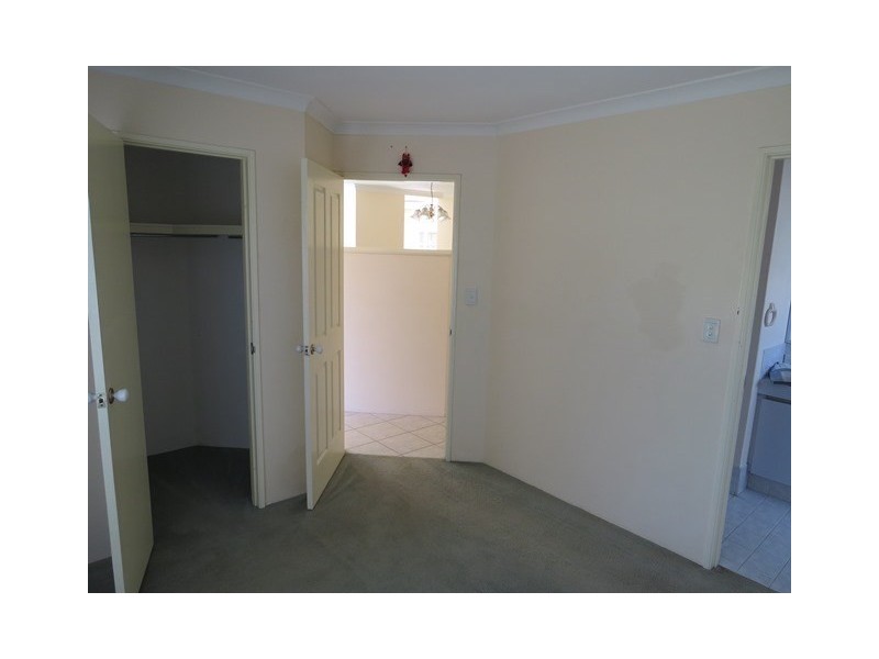 38 Fringe Lily Crescent, Ellenbrook WA 6069