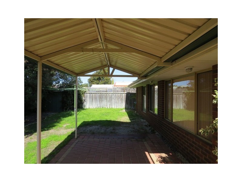 38 Fringe Lily Crescent, Ellenbrook WA 6069