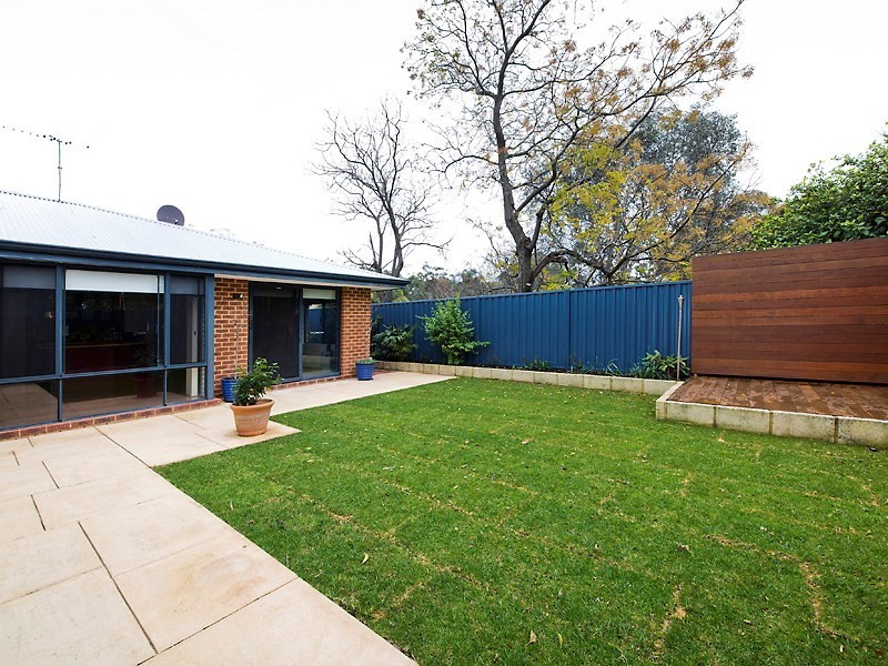 2B Wingate Avenue, Hazelmere WA 6055