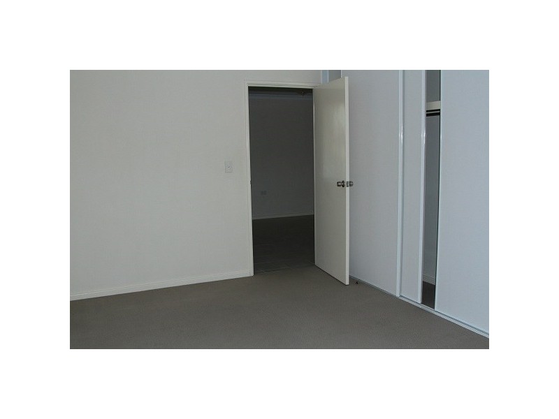 10 Barnfield Drive, Ellenbrook WA 6069